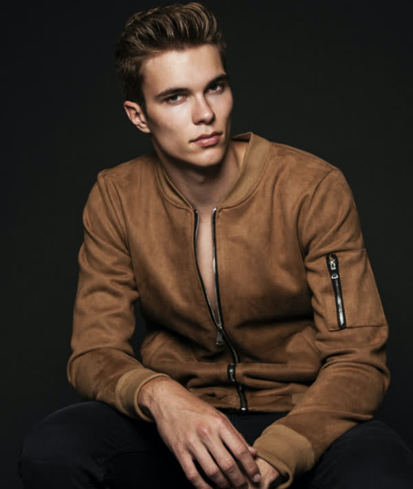 ADRIAN ROMANOWSKI