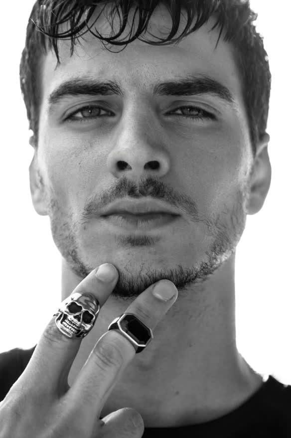 MILOS VUJOVIC