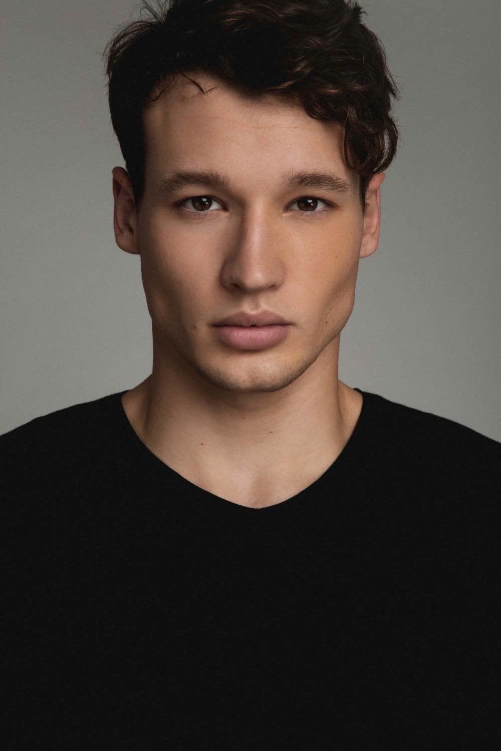 MAREK MOJZIS