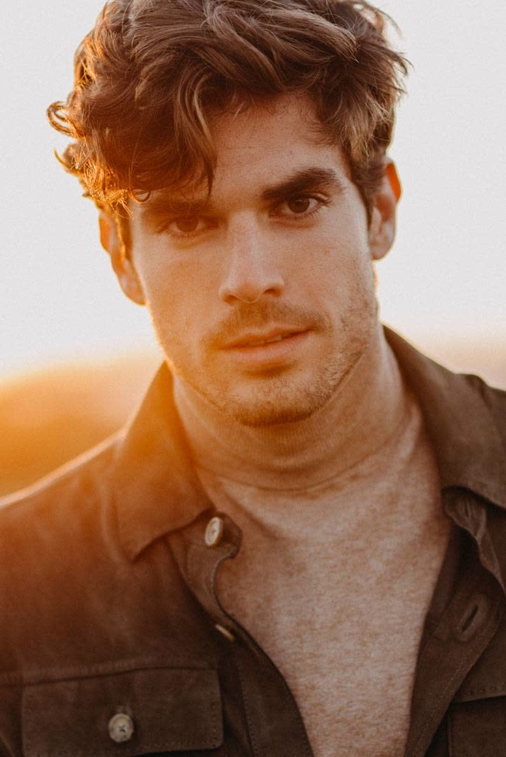 EMILIO ALCARAZ