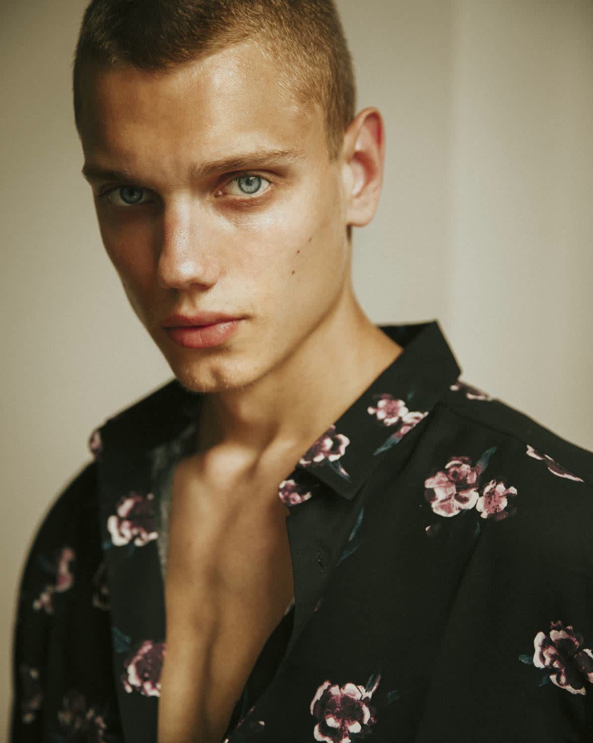 DUSAN LATINSKI